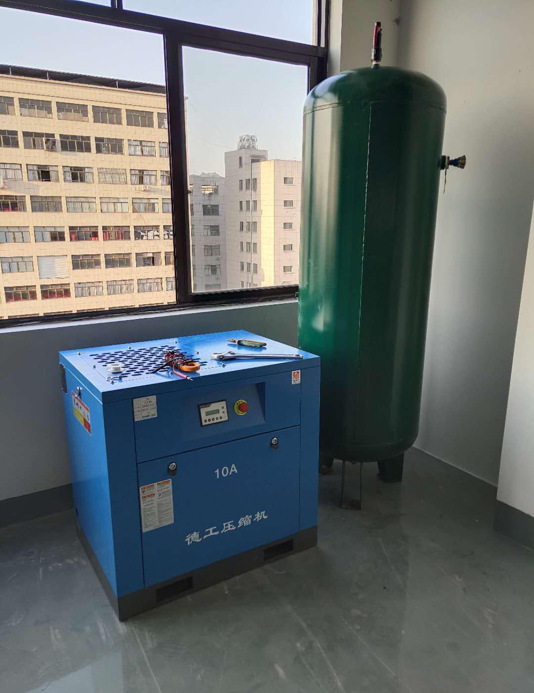 上海德工永磁變頻節能空氣壓縮機售后維修保養安裝服務案例